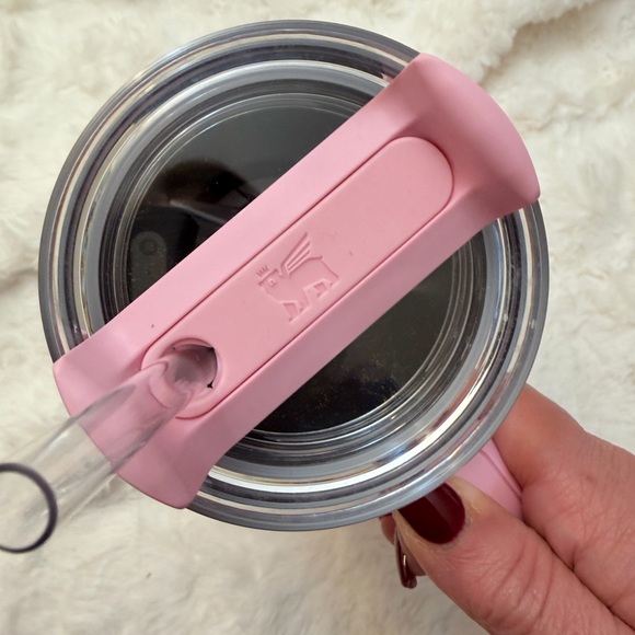 Stanley 30 oz Powder Pink Gradient - Picture 7 of 8